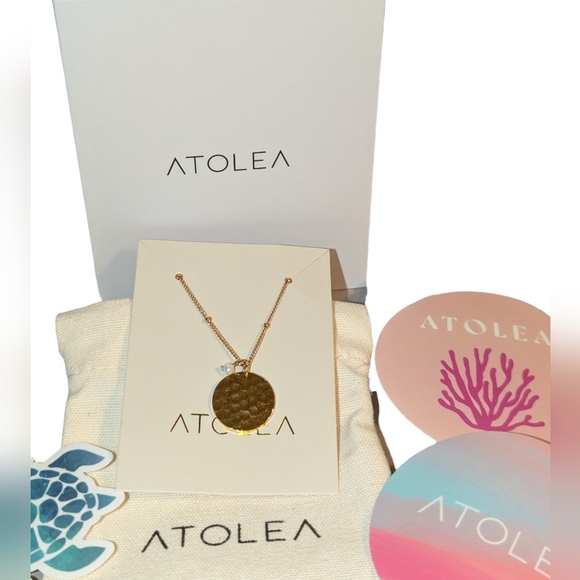 Gold Pendant Necklace - Picture 12 of 16